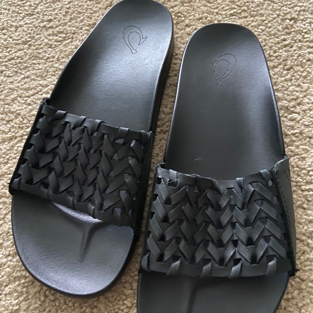 Olukai Sandals